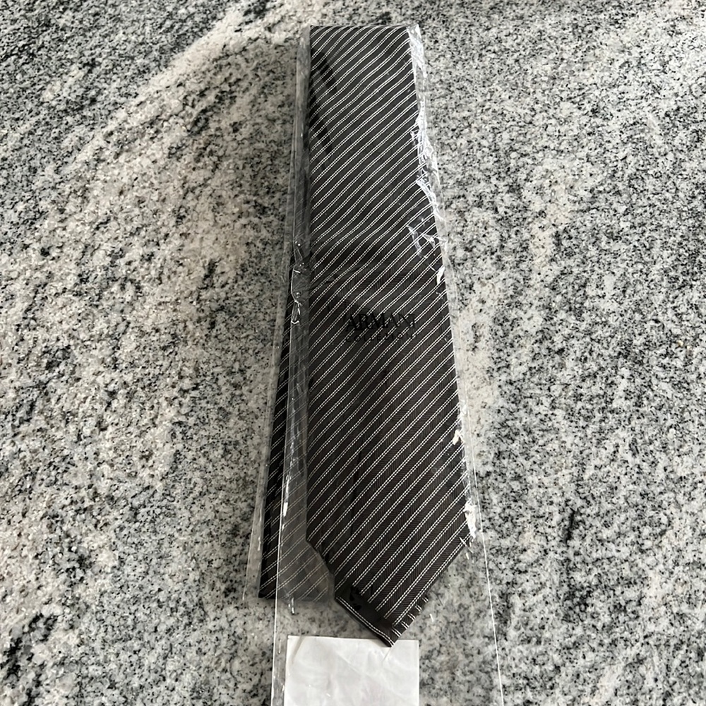 Men’s Armani tie